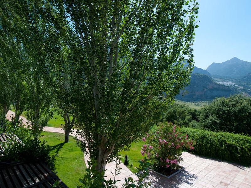 5CC74F16D89353C7395A9EFB26B907C9