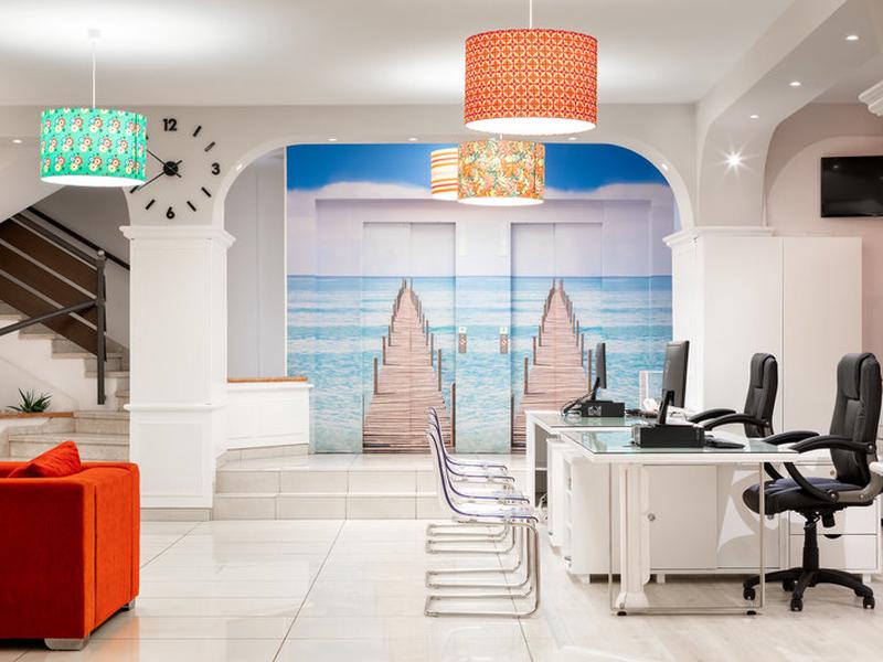 682F65AA0A8E6A1298CBF20807404B25