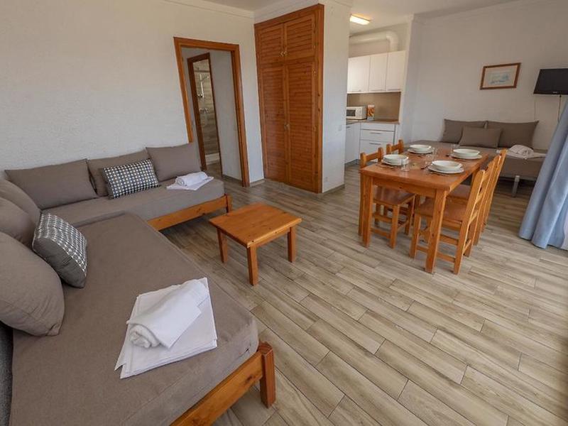 78A43F71C23491CBA441199985B42712