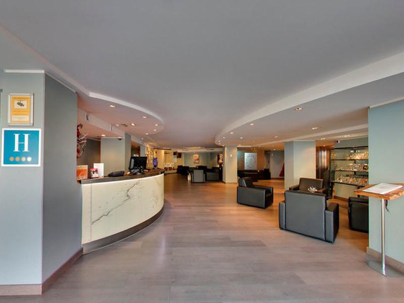 EED0A0C18A7D099AF6DF032913C9646E