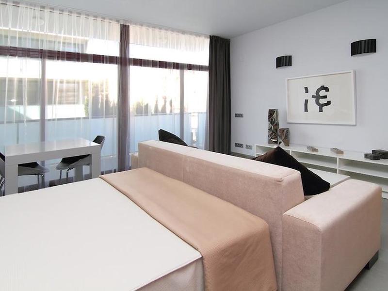 F8D6E916C2064E97A8D2196BA1FD7CFD