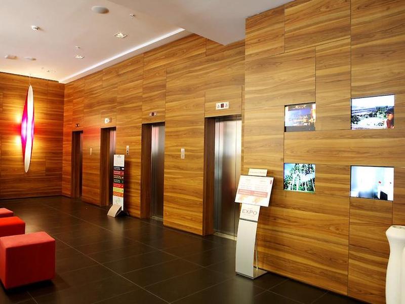 F1A506E0356FE5A5202108E0E700FEF8