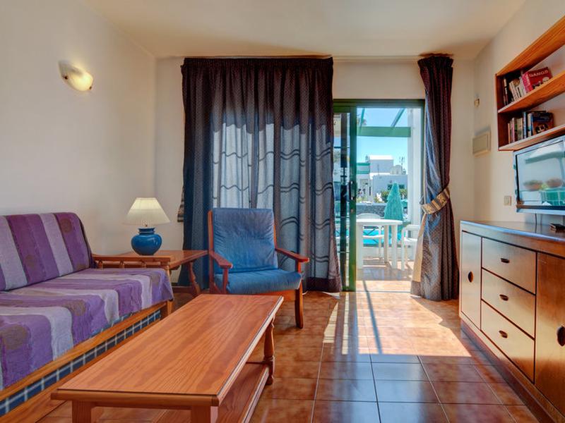 24BC3F165F6159501DEE53B0664301AB