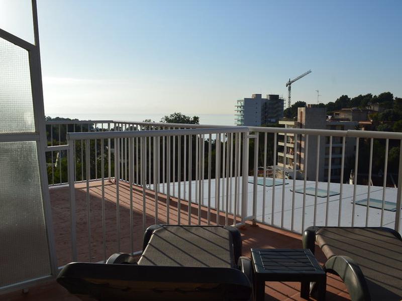 DB6269AFB3C4BEE913E326DF4E02F324