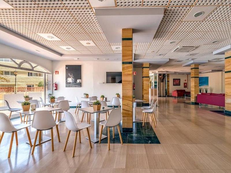 B0952C94A106F3AA184913AC158E5274