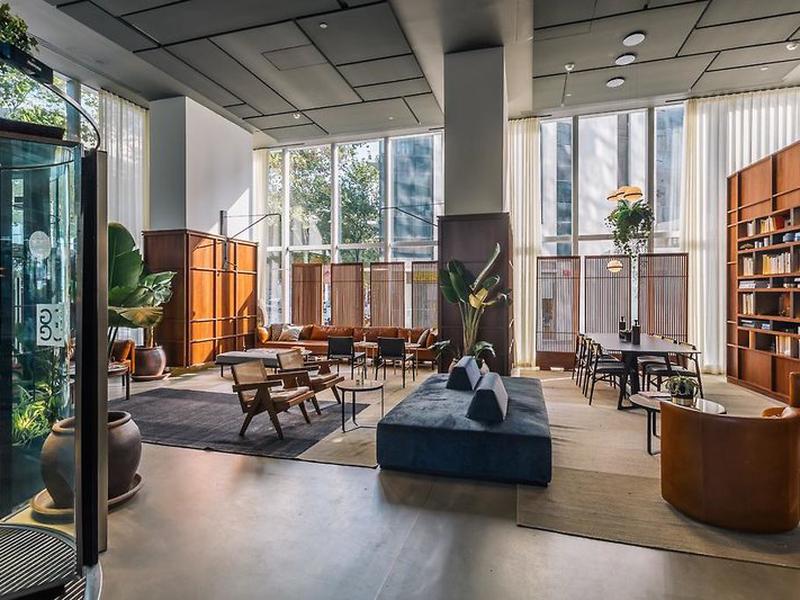 4B0A3E39A3320A43A2F68A196C39A9C5