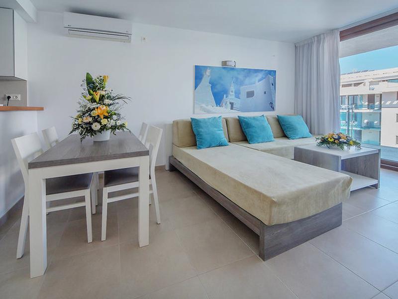 8B7C0DF553DB29C6F8285229D1AEDB07