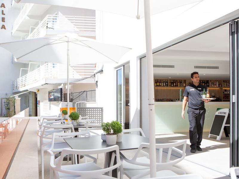 3E2526C6C1490175C3B6D25F8A7ACE8B