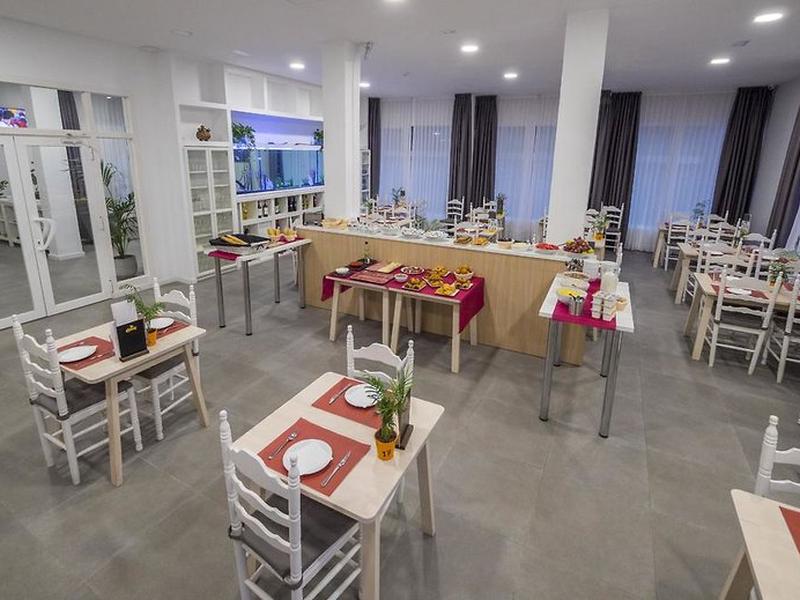 20ABBA4B13C26D469962549B12F8F92E