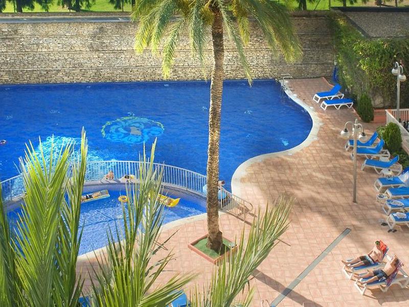 76CB108DF31CBDF8D5C1C5BB1A226767