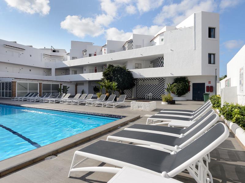 7068AD10E4D5340DFA6E17F65BE504A9