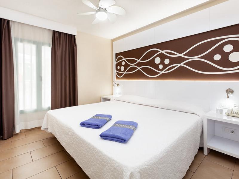 F9F0CD0E64C0B394A3B7126351022638