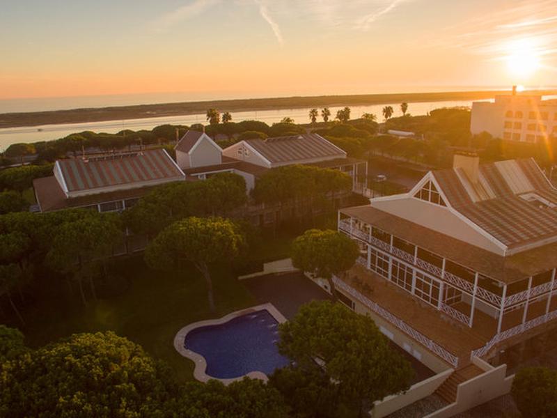 3BAA13DBFB2E7F428A2C4B6ECF9EA081