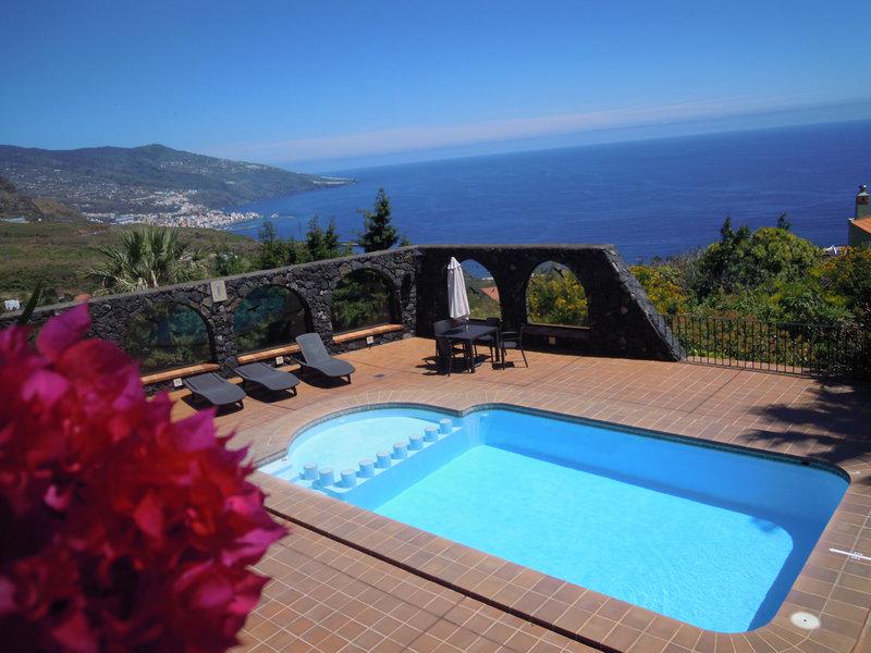 EBC2577EA3D7B24BECF0D5F7247C5C8D