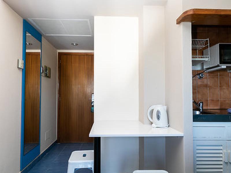 DB18ED64AC2FC75F8A56E8E181DA62F1