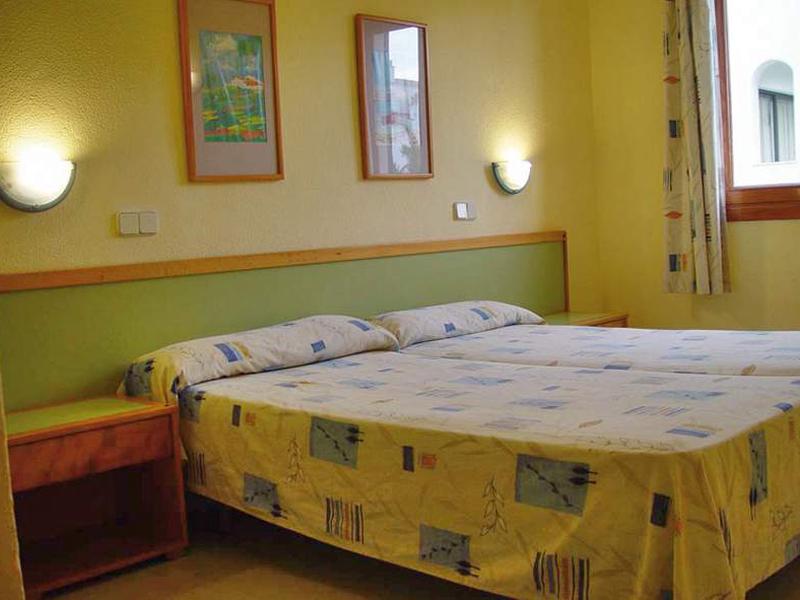 8996206FDCDAA3F0FEE501C03F8806CB