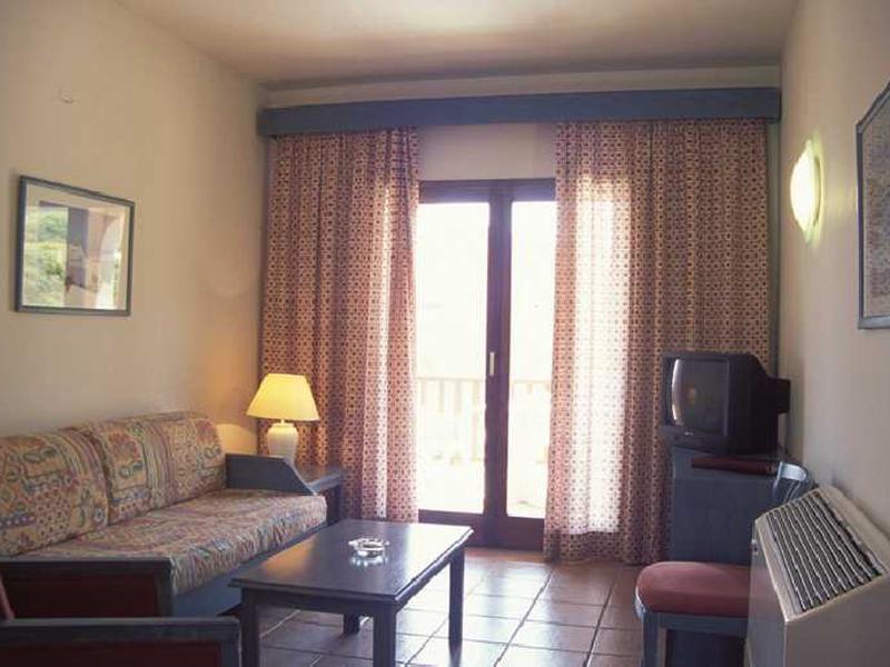 E005C7143DB7901ADD88A5F2F006BB3D