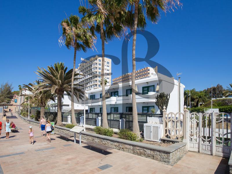 74D4FBC3775F63BA7F72DDFA6F68F0FE