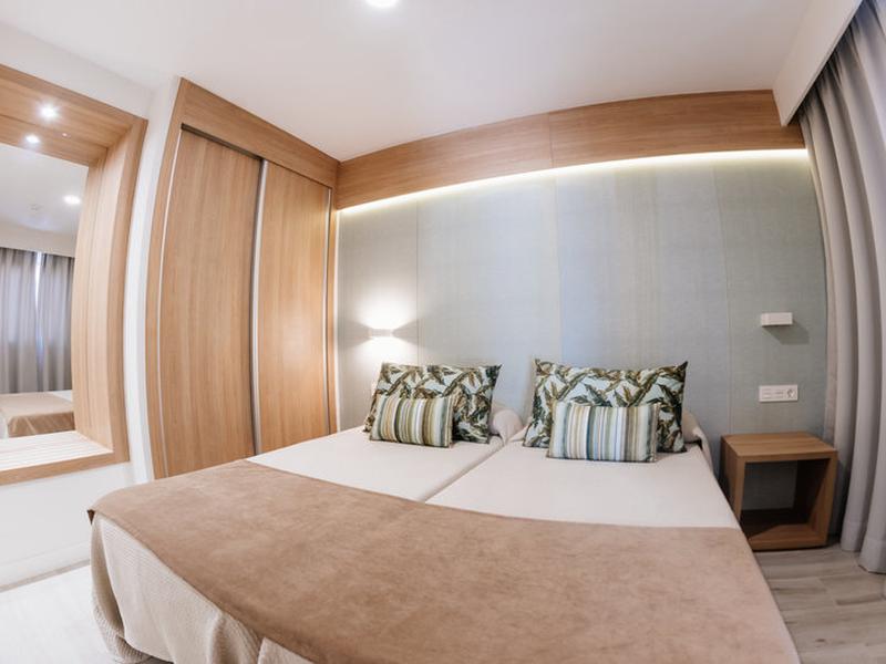 5B4A298C9D6FAB5C3A3AFC0E1CB22FF4