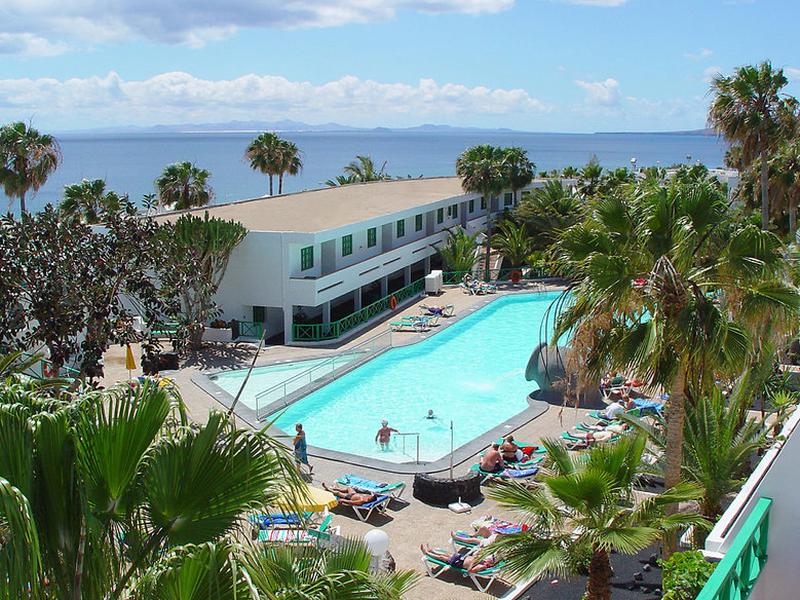 8A476C5405F89F51A766305963F9C3A5