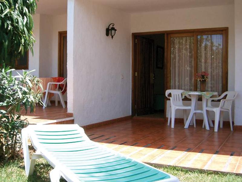 96F5EC456ABF595F253C1F23B4036442