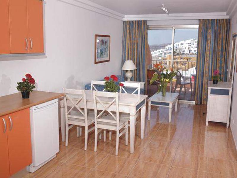 C3B255A425B61845B2CE78AD9394745F