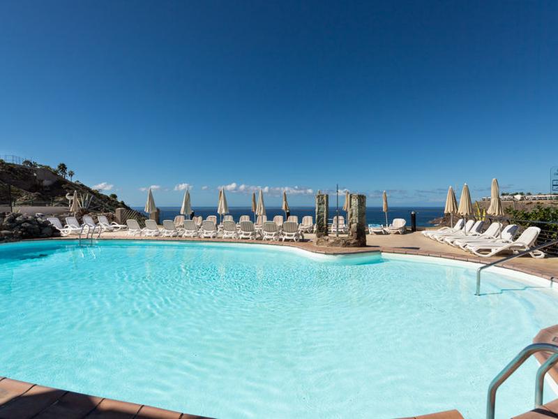 0D6C78185C86C2AFB61C64CF8B75D7C2