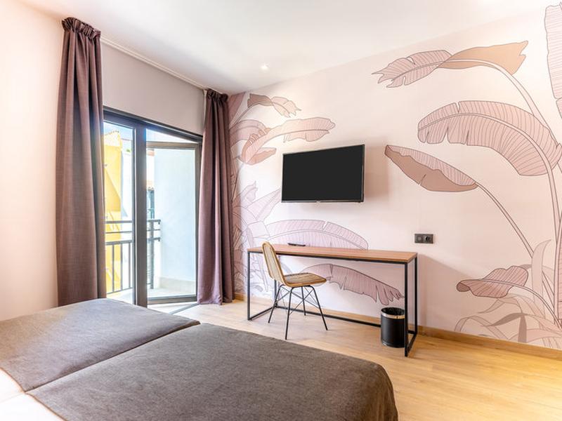 39639569CED8DA1F95B4A5A784460800