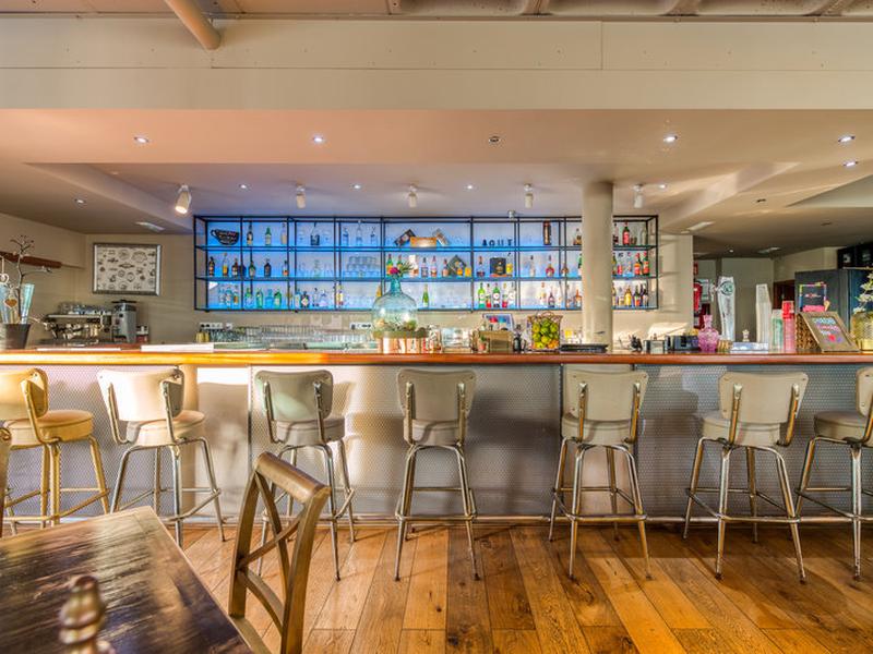 1CDA1595DA32C8F512AA9AD69C765453