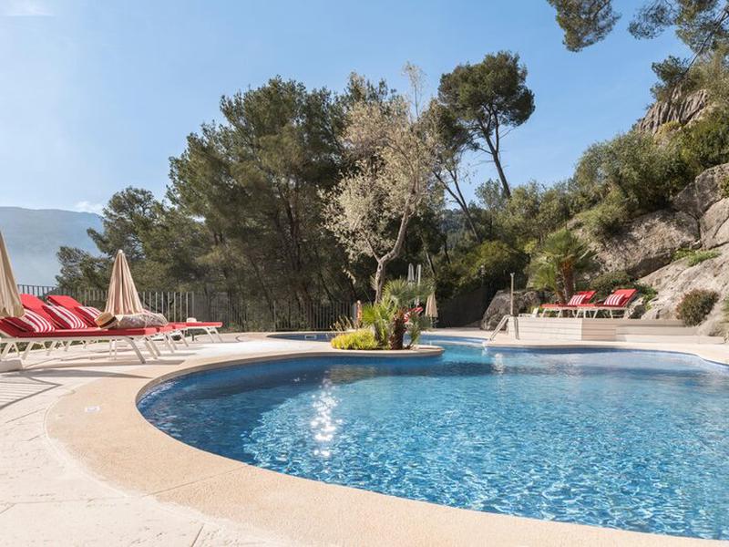 77659F3101A14BD3A5D2091FFB6AC819