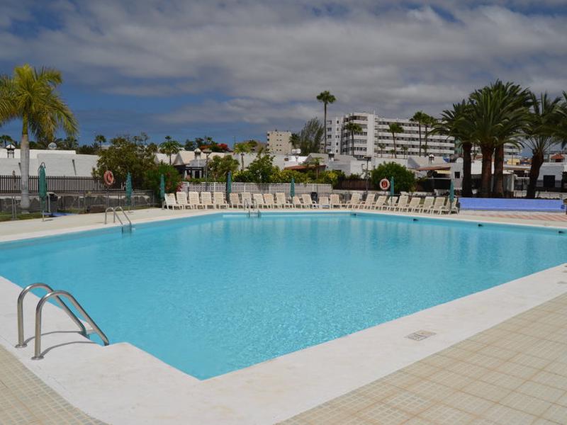 81A5C265D753CFB1099BA43052E6E136