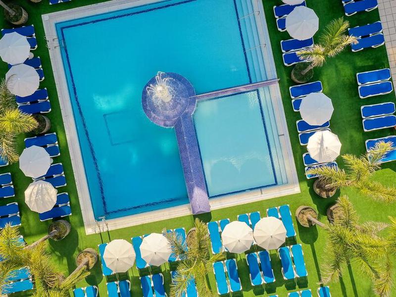 3F17E196E0181543E7A0F53CE9C71F3E