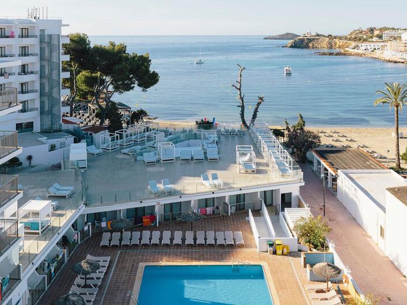 11B722C1F7BCC060DA2C1245D4ACA0C5