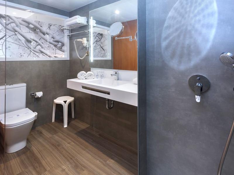 FE0F4AE4E6F4A625406D1895496EFD39