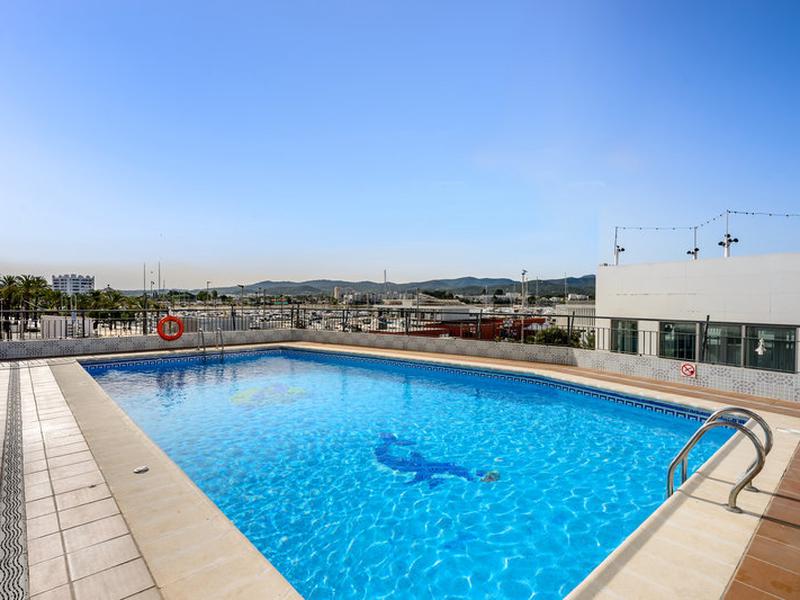 CE4CF7247603641DCB4575F70C6FFE82