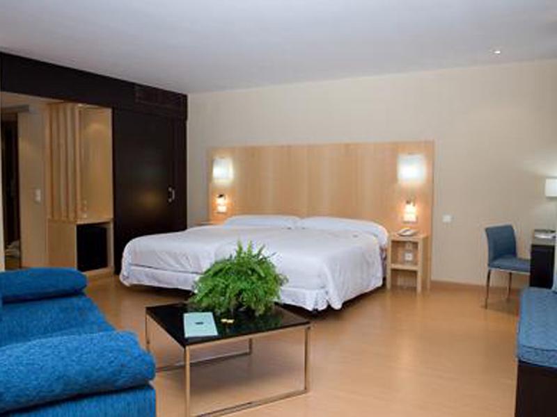 DE5B9D91348614686E86576B1045E541