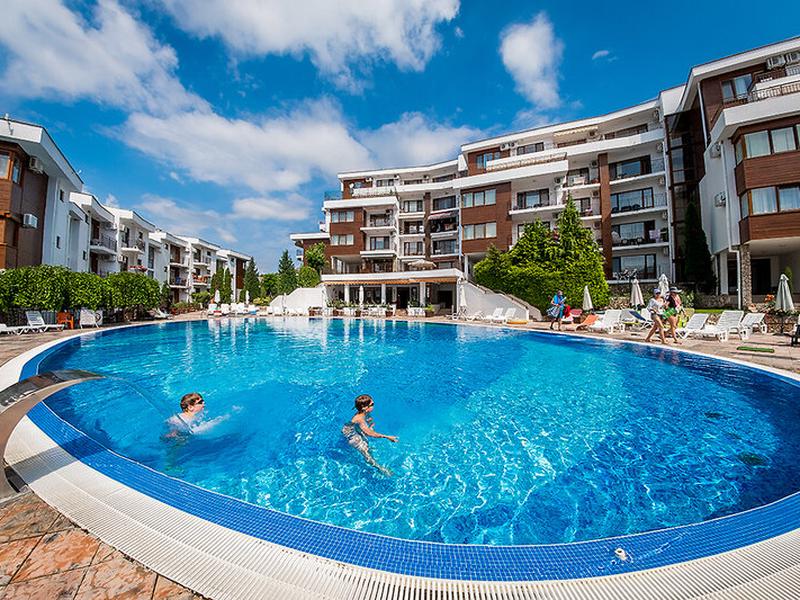 7952795D43FBD3712BFF81D52EFB9FBA