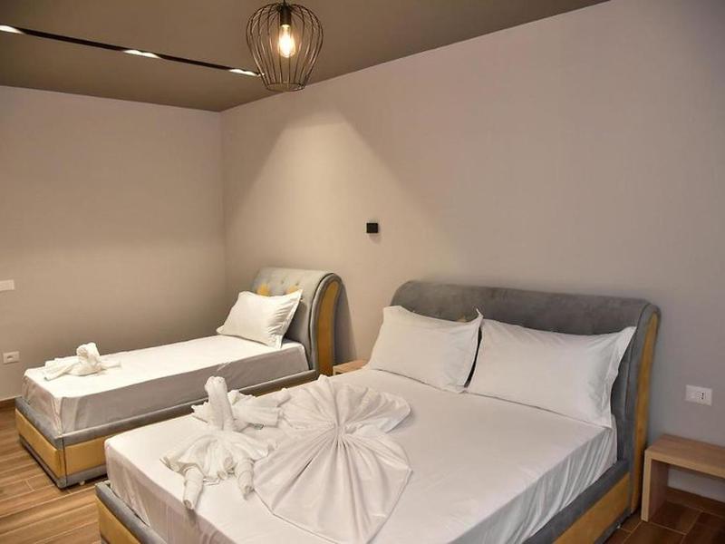 8D915C67230744335DF26CEFC9DE06F7