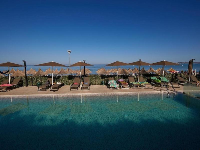 E67B8E0EE9A629D75D95749DC30505C5