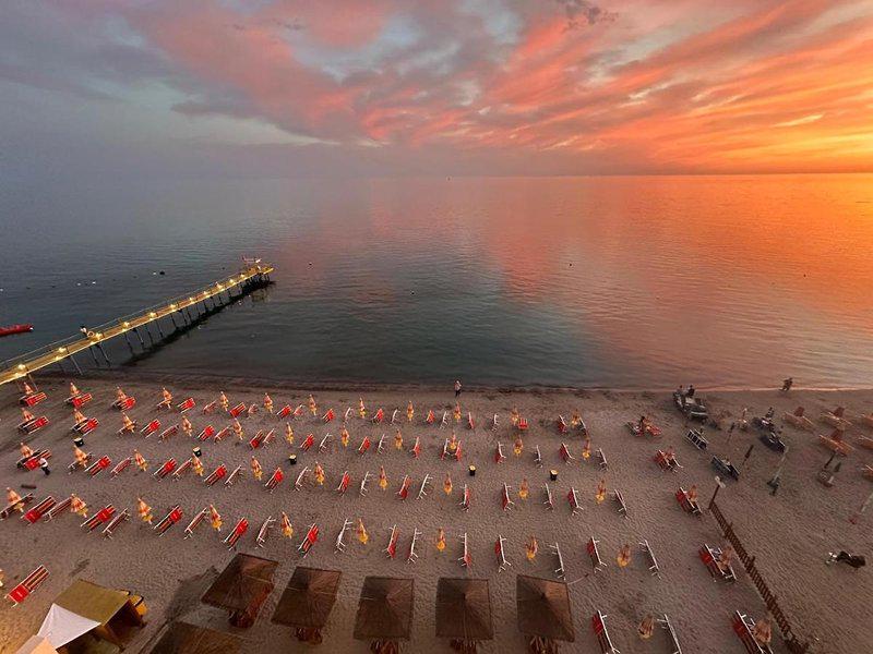 ABE11A7AB1CA92E6E76457F02BEA73B2