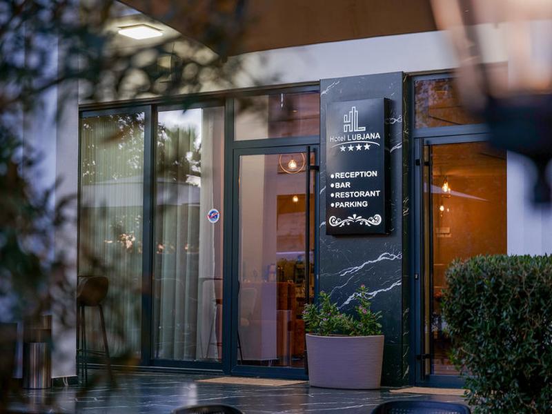 5B054E1281079FFACFFC69D8335C4E30