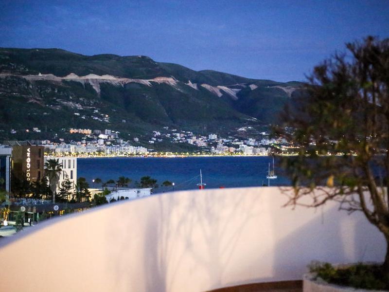 6BE9D2B95FE57135CE8D74E098748331