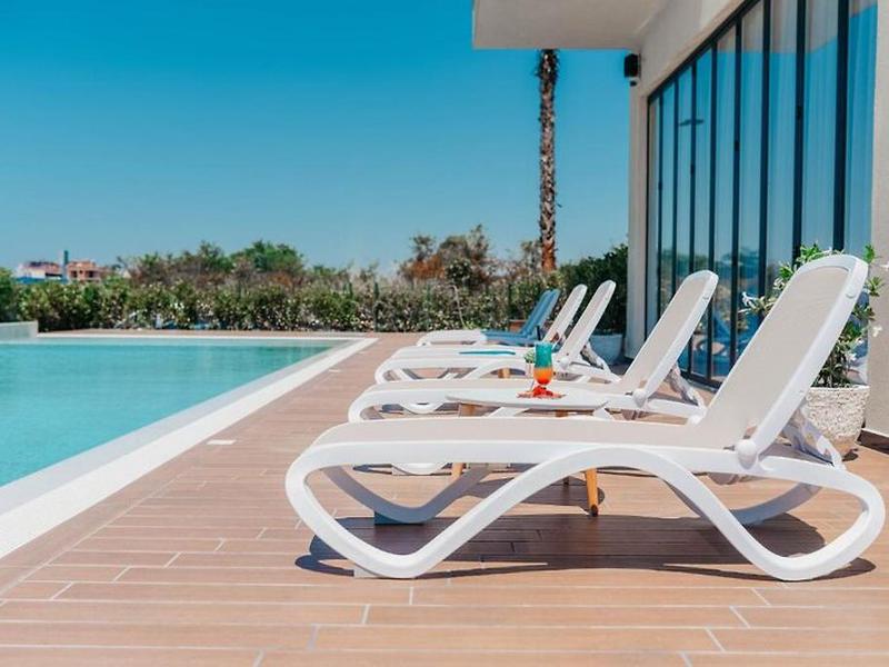DDD454807C303BF4B77EA30F64808987