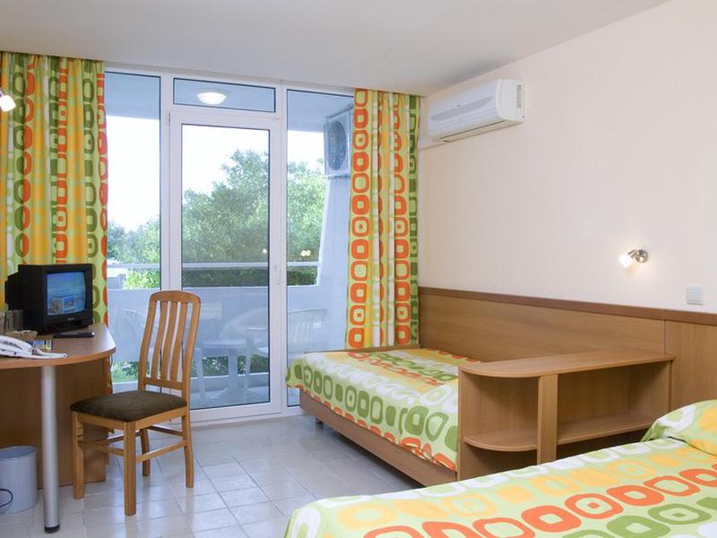 C2DF13235EF753136F8FE7005D4BD9AC