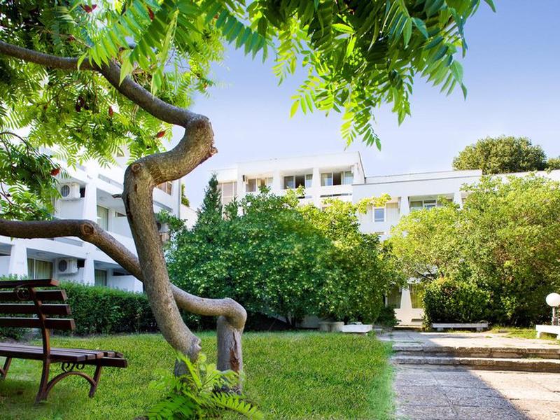 D3FFE2B5348386C34AA891856AD755E3