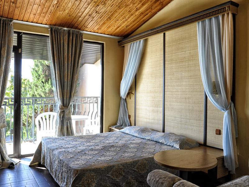 4CFDD25A4196BFA63E1FD04D42B127E0