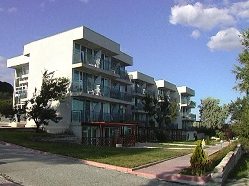 26AC1E1AD957702B8FB675582774190A