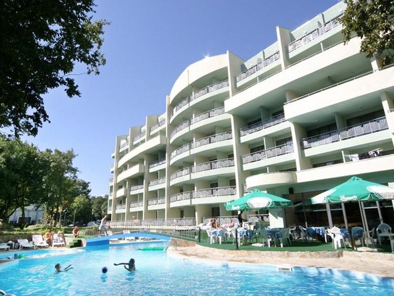 9781B9803AE15B8EC6BBE03C1F2DC81E