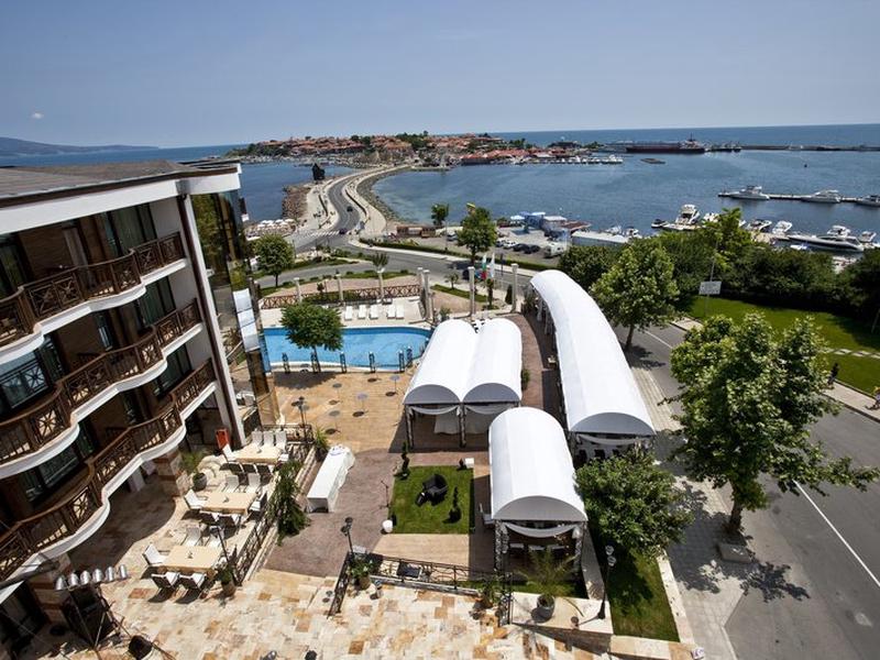 36C99B2BFDFE24140789823C66EEF372