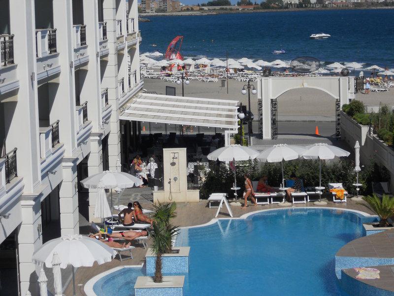 DE5D56B56104950AA016E6D8F7176447